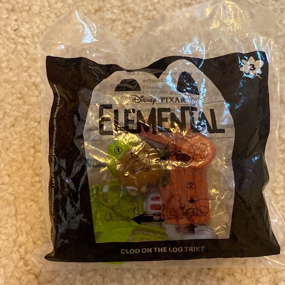 (8) McDonald’s Toys (All expect Sonic 2 toy 4 are in OG packaging) - Picture 7 of 16